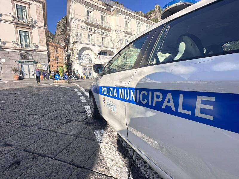 Vigili centro storico amalfi